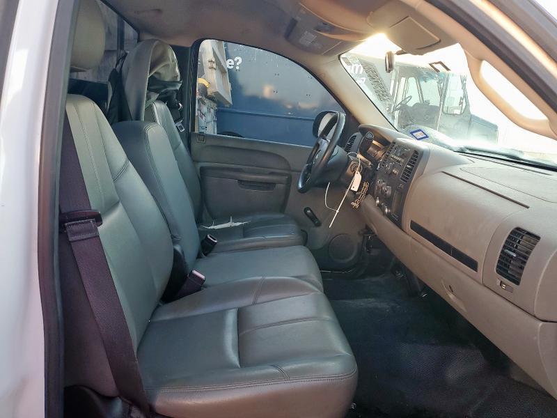 2013 Chevrolet Silverado C2500 Heavy Duty