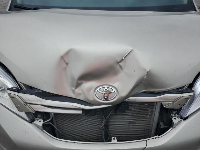 2015 Toyota Sienna LE