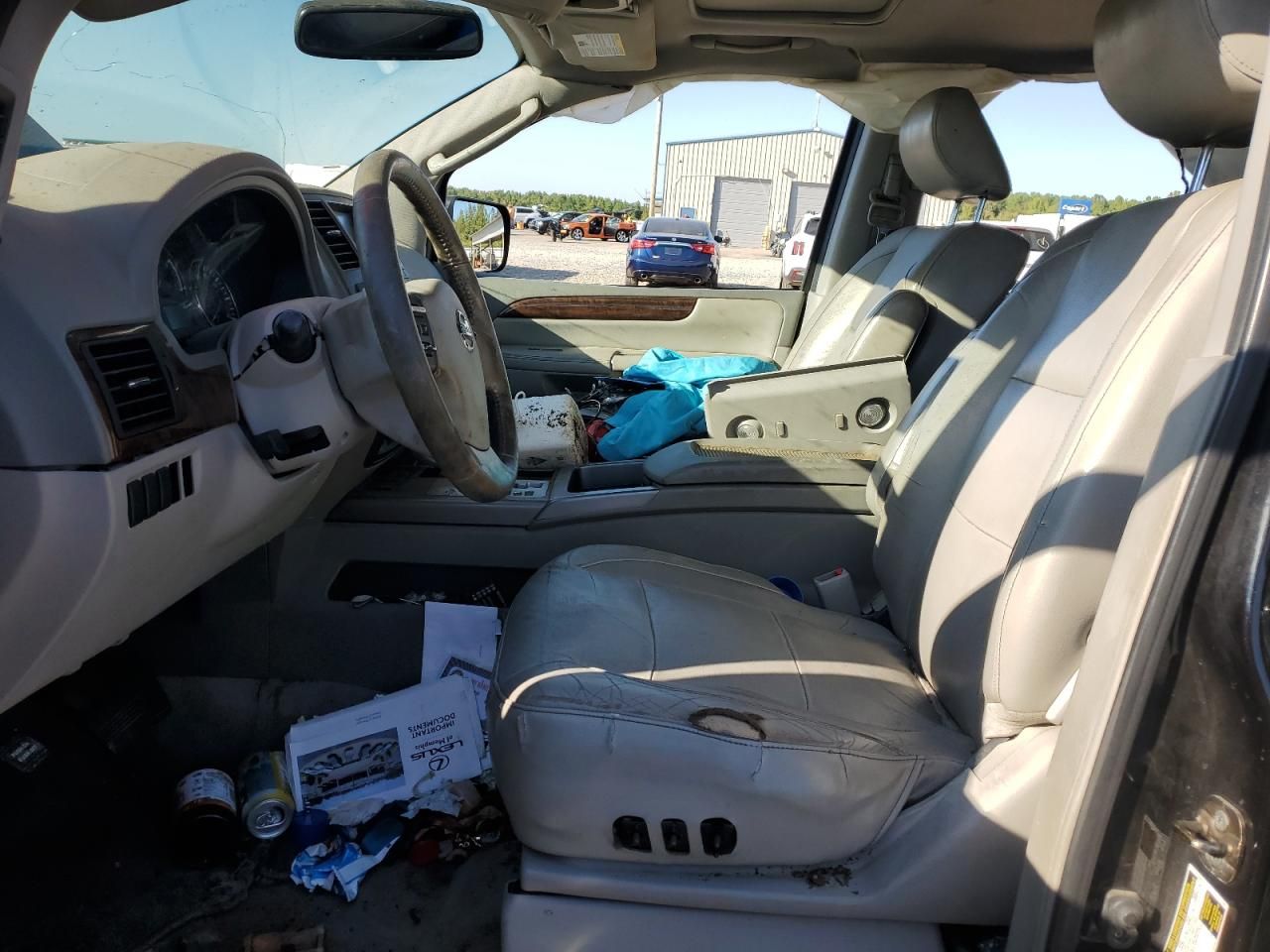 2010 Nissan Armada se