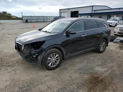 KIA Sorento salvage cars for sale: 2017 KIA Sorento lx