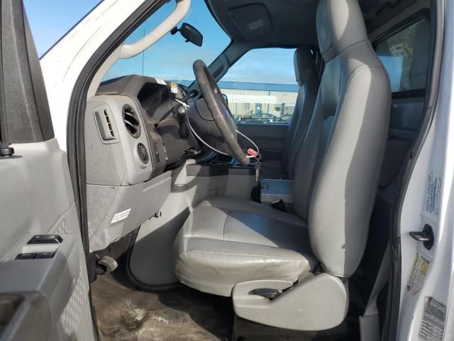 2010 Ford Econoline E350 Super Duty Van