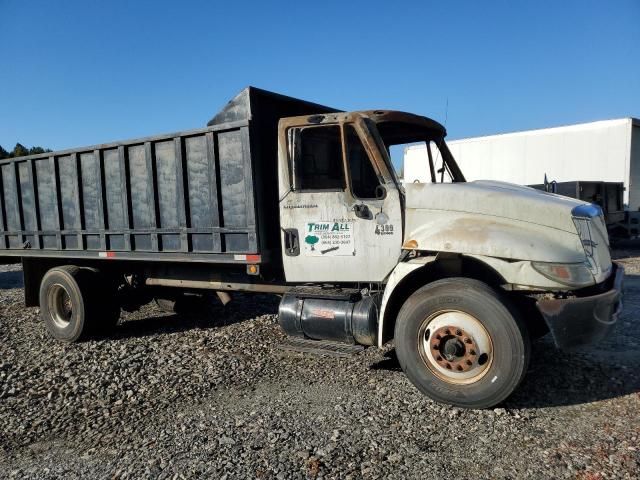 2003 International 4000 4300