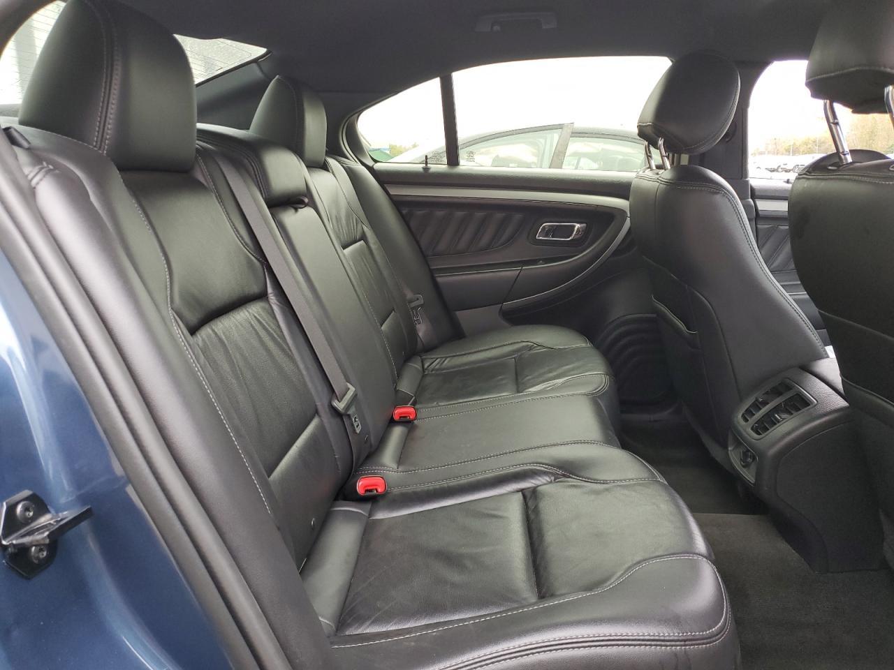 2018 Ford Taurus sel