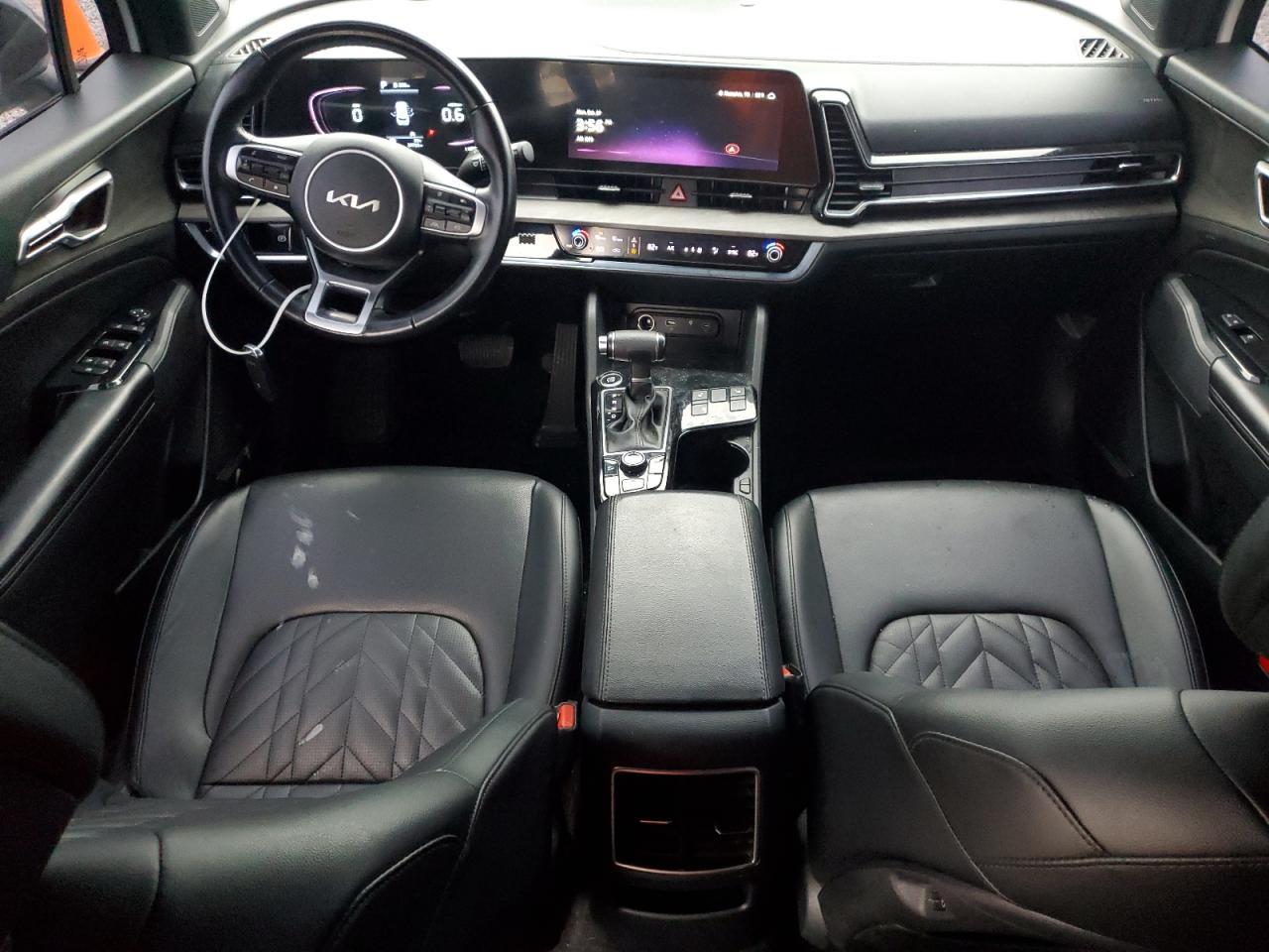 2023 KIA Sportage x Line