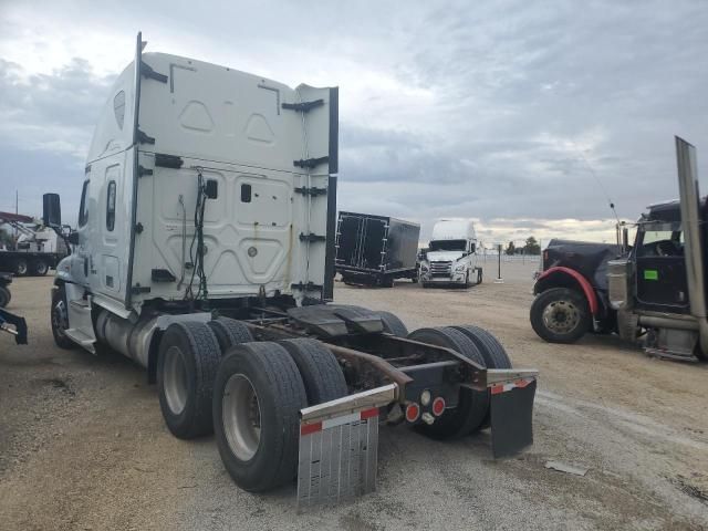 2014 Freightliner Cascadia 125