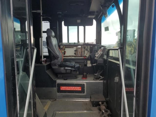 2010 New Flyer Bus-Transit Vehicles Shuttle Bus
