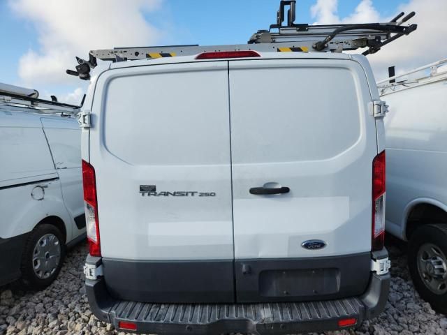 2017 Ford Transit T-250