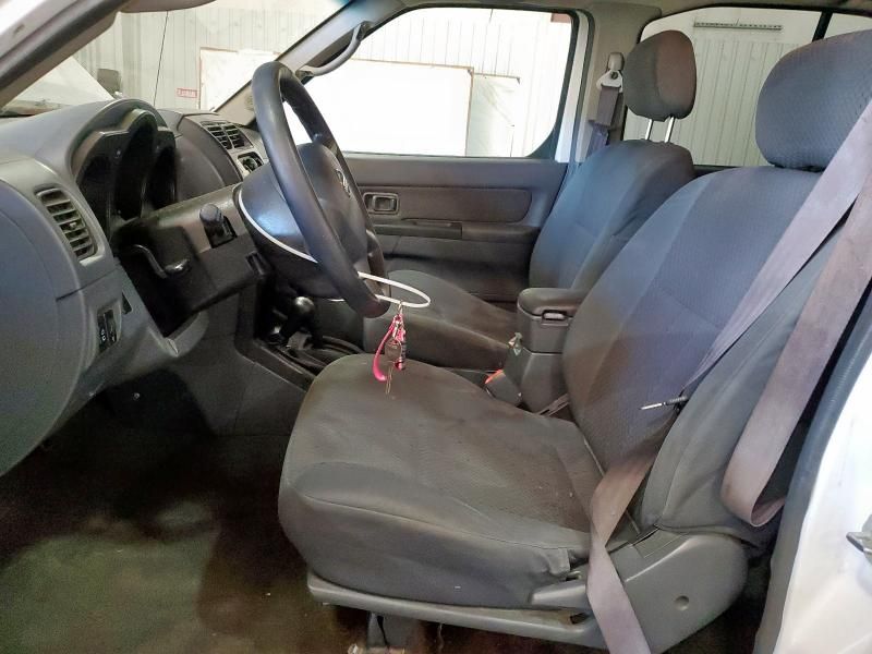 2002 Nissan Xterra XE