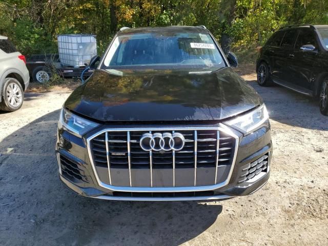2020 Audi Q7 Premium Plus
