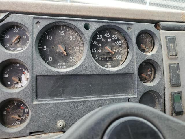2000 Freightliner Medium CON-Dump Flatbed