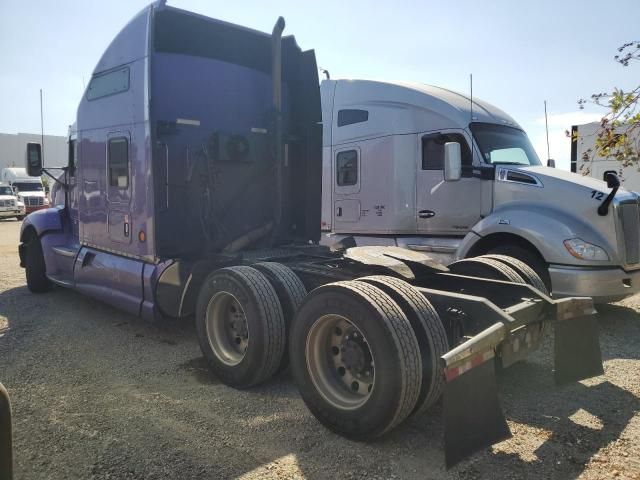 2013 Kenworth Construction T660
