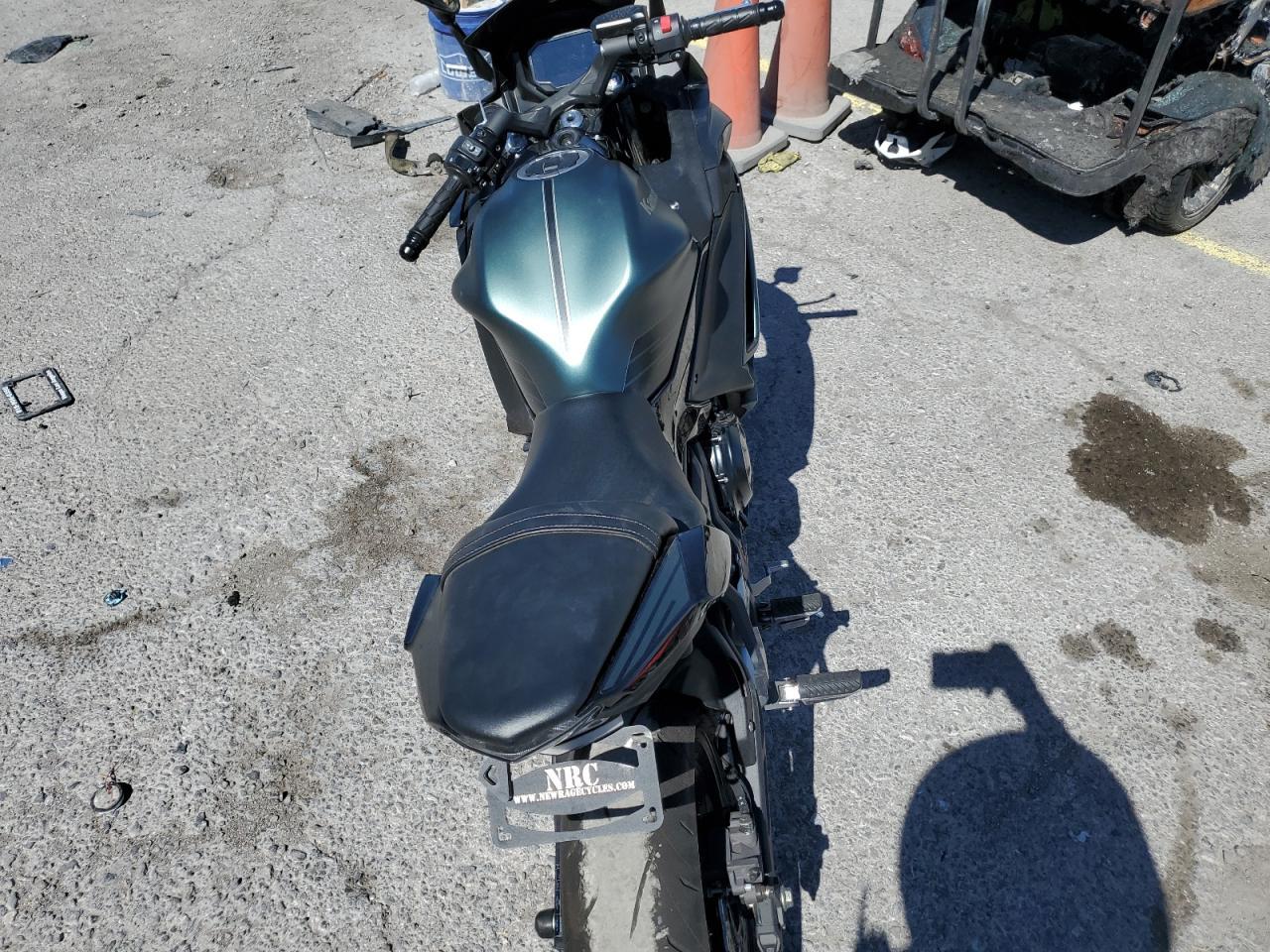 2025 Kawasaki EX650 P