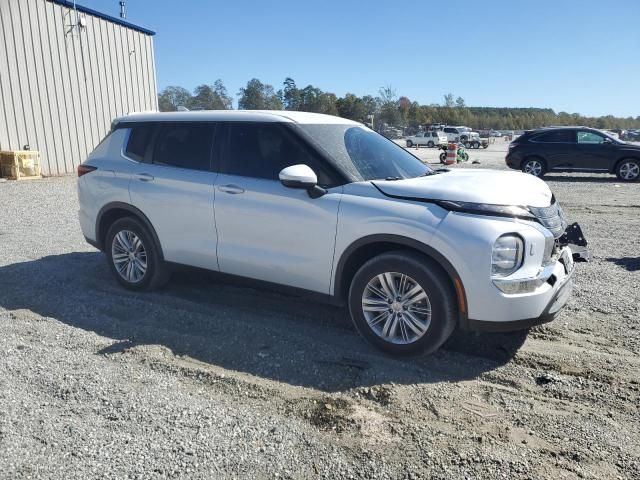 2023 Mitsubishi Outlander es