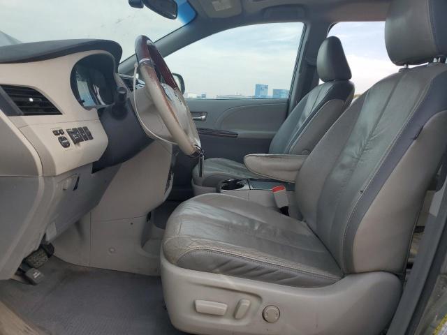 2011 Toyota Sienna xle