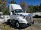 2016 Kenworth T680 Semi Truck