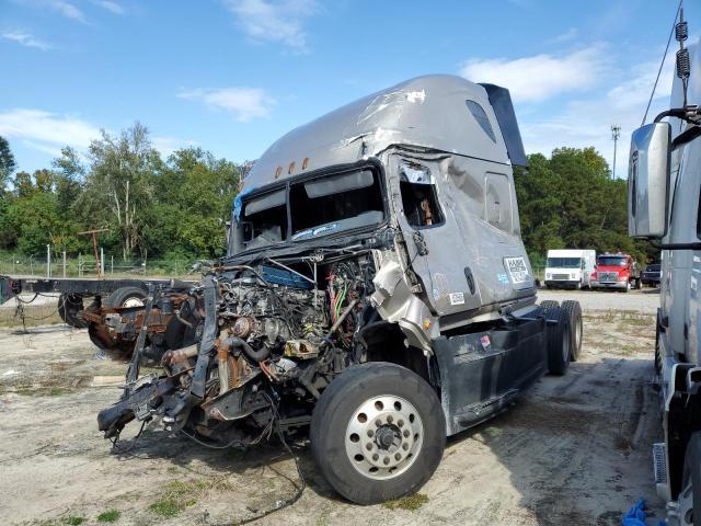 2015 Freigliner 2015 Freightliner Cascadia Semi Truck