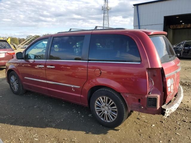 2013 Chrysler Town & Country Touring l