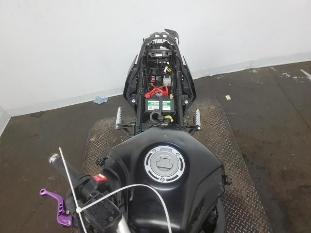 2021 Yamaha MTN1000