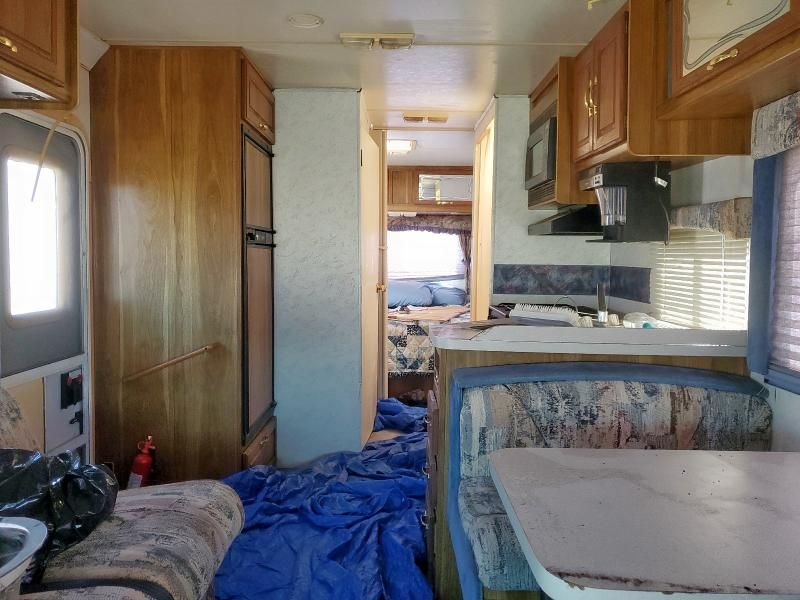 1998 Ford Econoline E450 Super Duty Cutaway Van RV