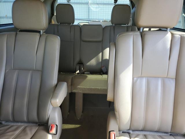 2016 Chrysler Town and Country Touring