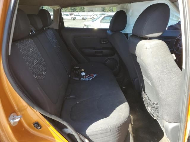 2011 KIA Soul +