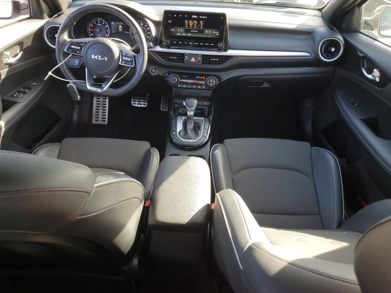 2022 KIA Forte gt Line