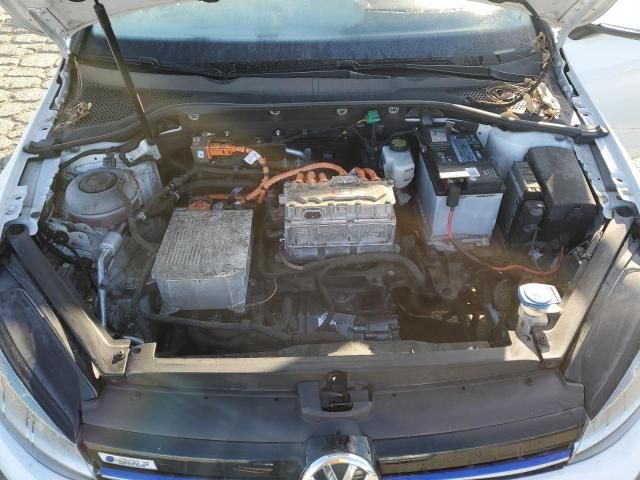 2017 Volkswagen E-GOLF SE