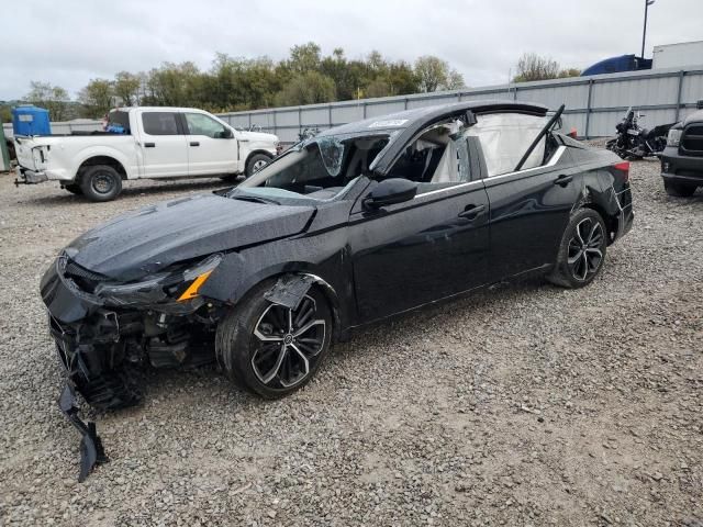 2024 Nissan Altima sr