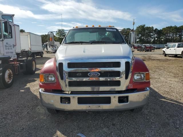 2004 Ford F650 Super