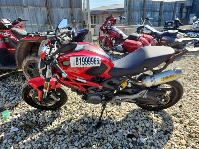 2010 Ducati Monster 696