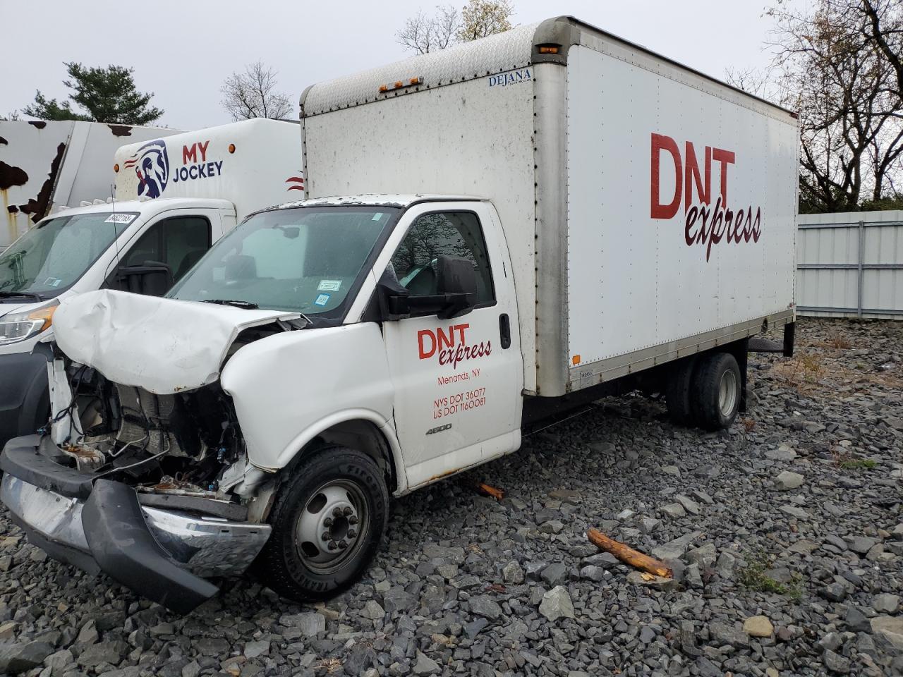 2016 Chev Express G4500
