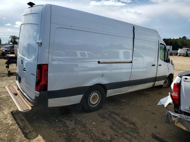 2021 Mercedes-Benz Sprinter 2
