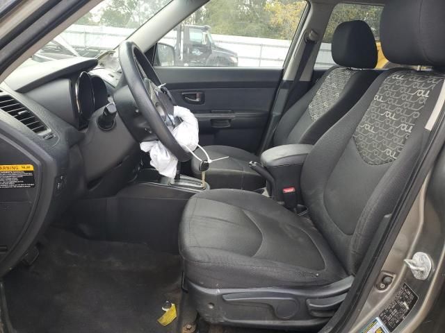 2010 KIA Soul +