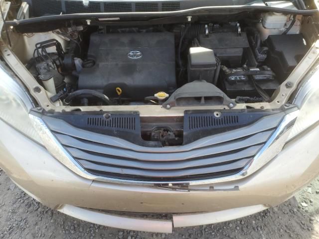 2011 Toyota Sienna XLE