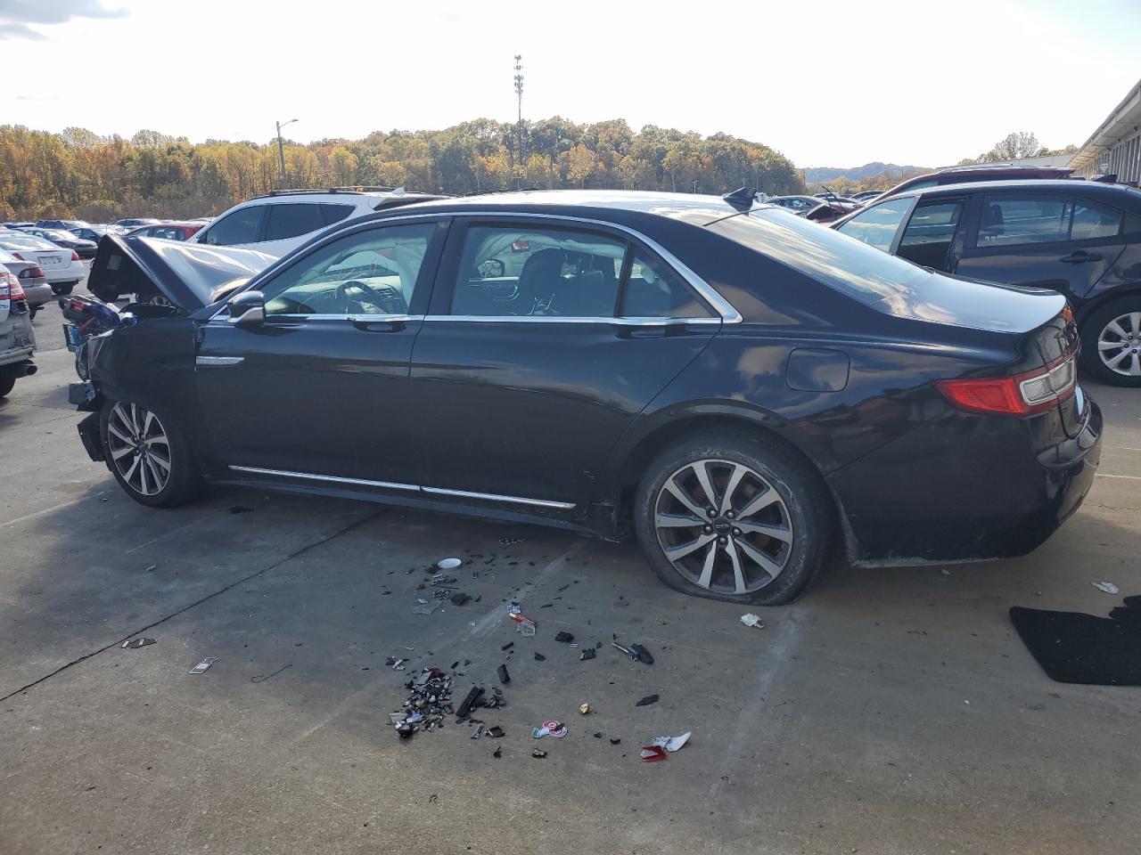 2018 Lincoln Continental Premiere