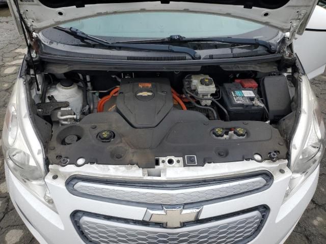 2014 Chevrolet Spark EV 2LT