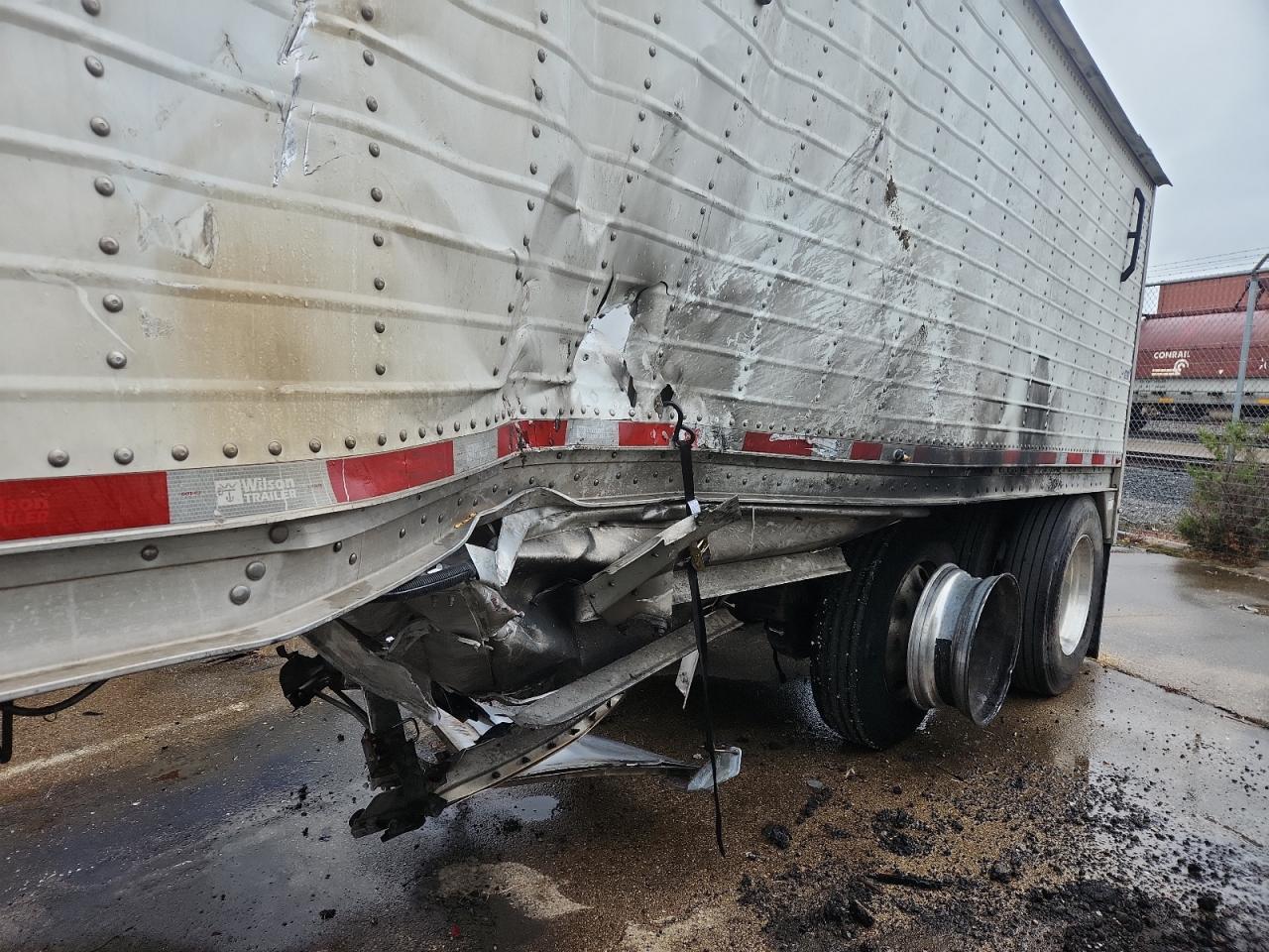 2024 Wilson DWH-701C Grain Trailer