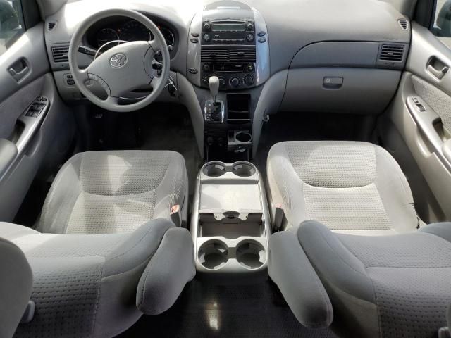 2006 Toyota Sienna CE