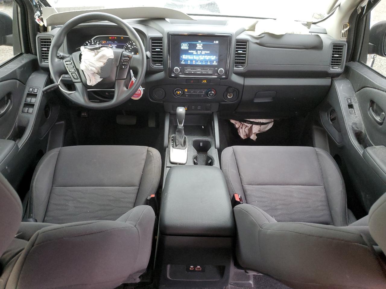 2022 Nissan Frontier s
