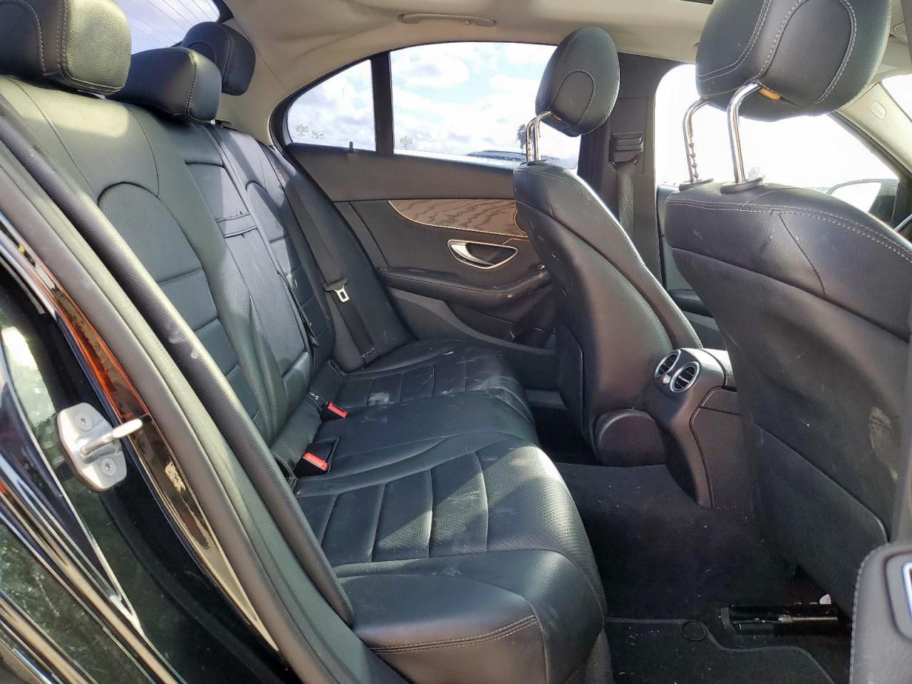 2017 Mercedes-Benz C300