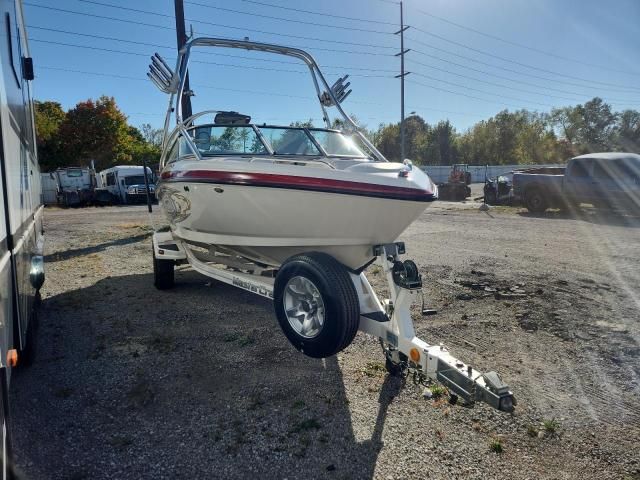 2004 Mastercraft Boat