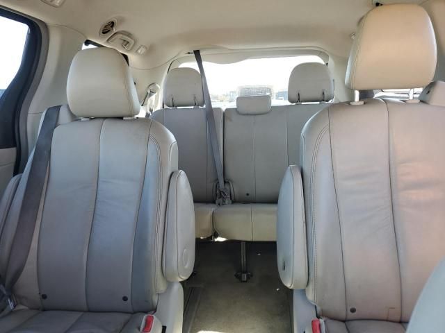 2012 Toyota Sienna XLE