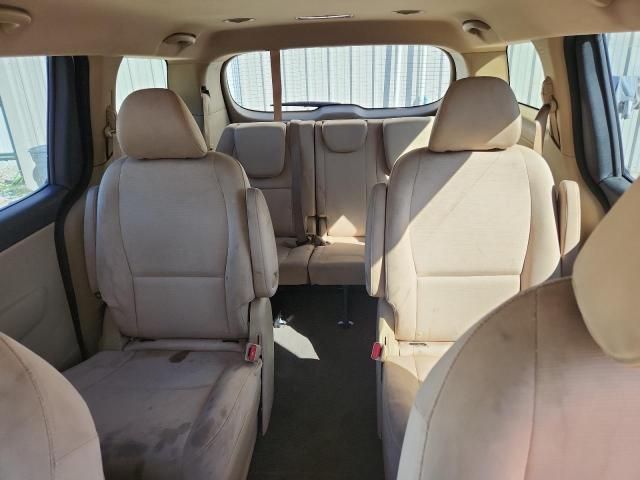 2015 KIA Sedona LX