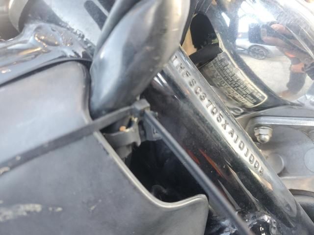 1999 Honda VT1100 T
