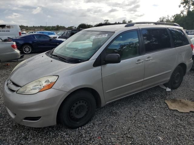 2009 Toyota Sienna CE
