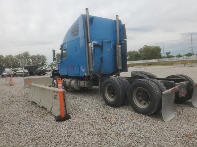 2005 Freightliner Columbia 120 Semi Truck