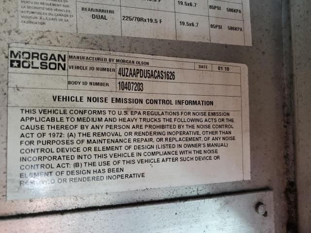 2010 Freightliner Chassis M Line WALK-IN Van
