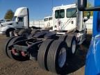 2014 Freightliner Cascadia Semi Truck