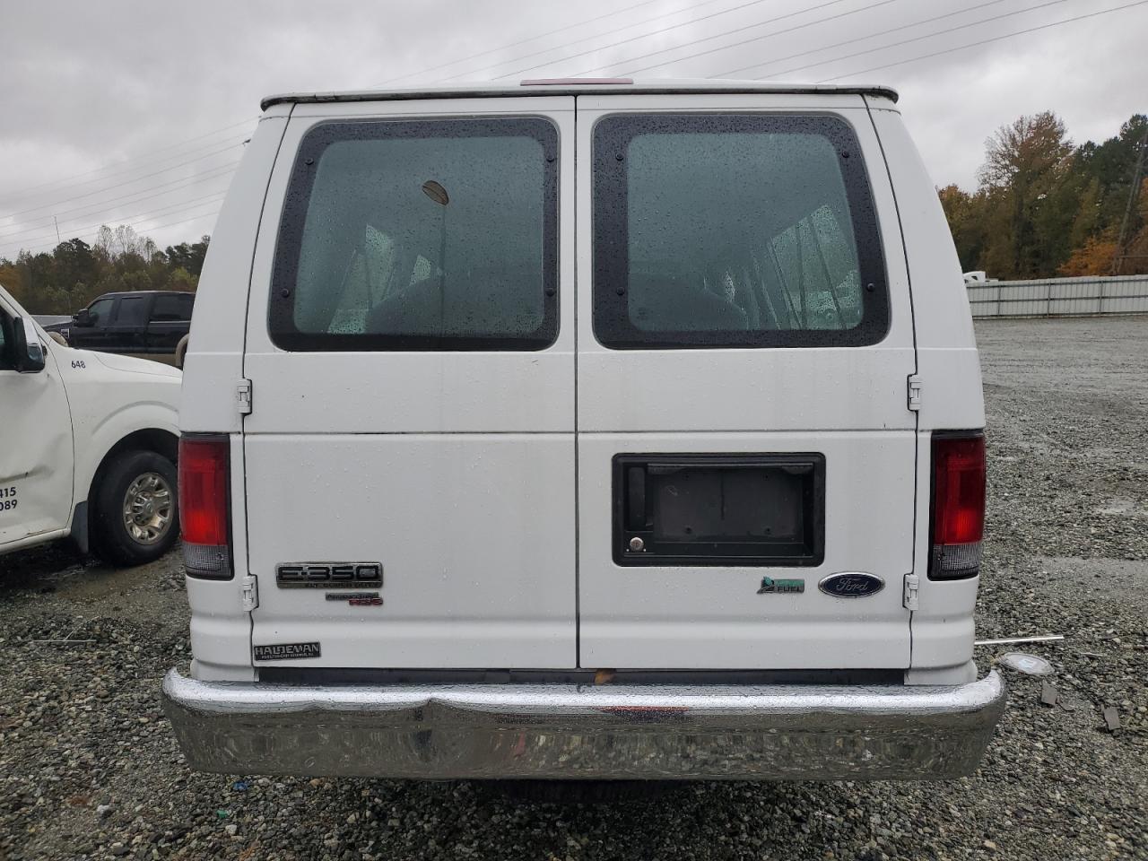 2012 Ford Econoline E350 Super Duty Wagon