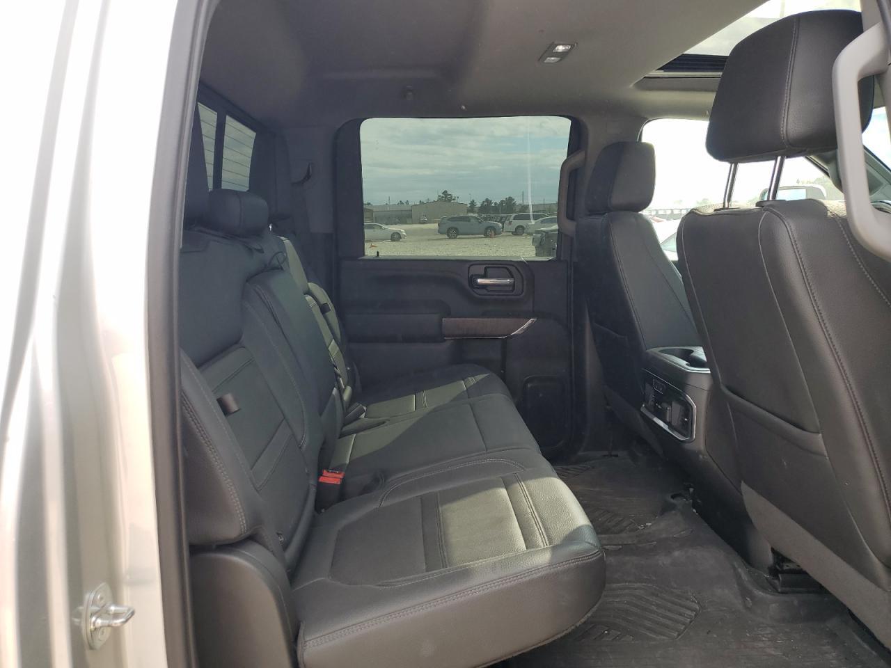 2023 GMC Sierra